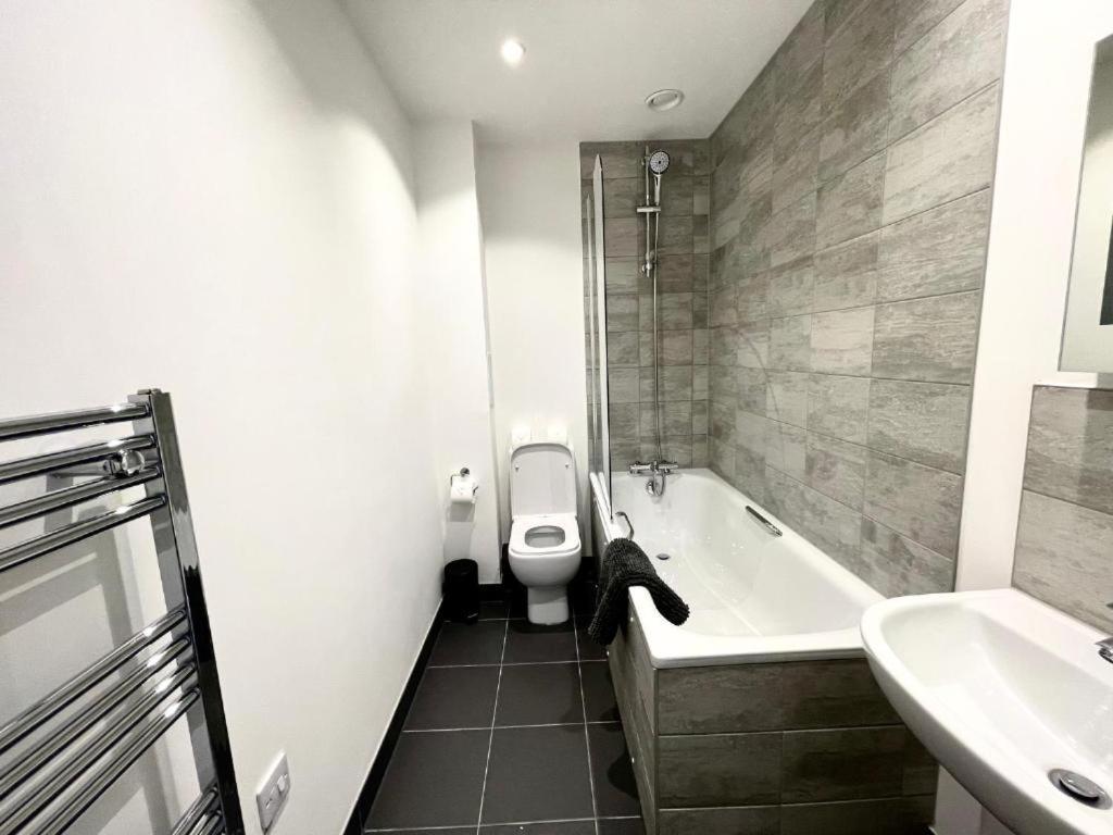 Bayard Plaza Penthouse Apartments Peterborough Eksteriør billede