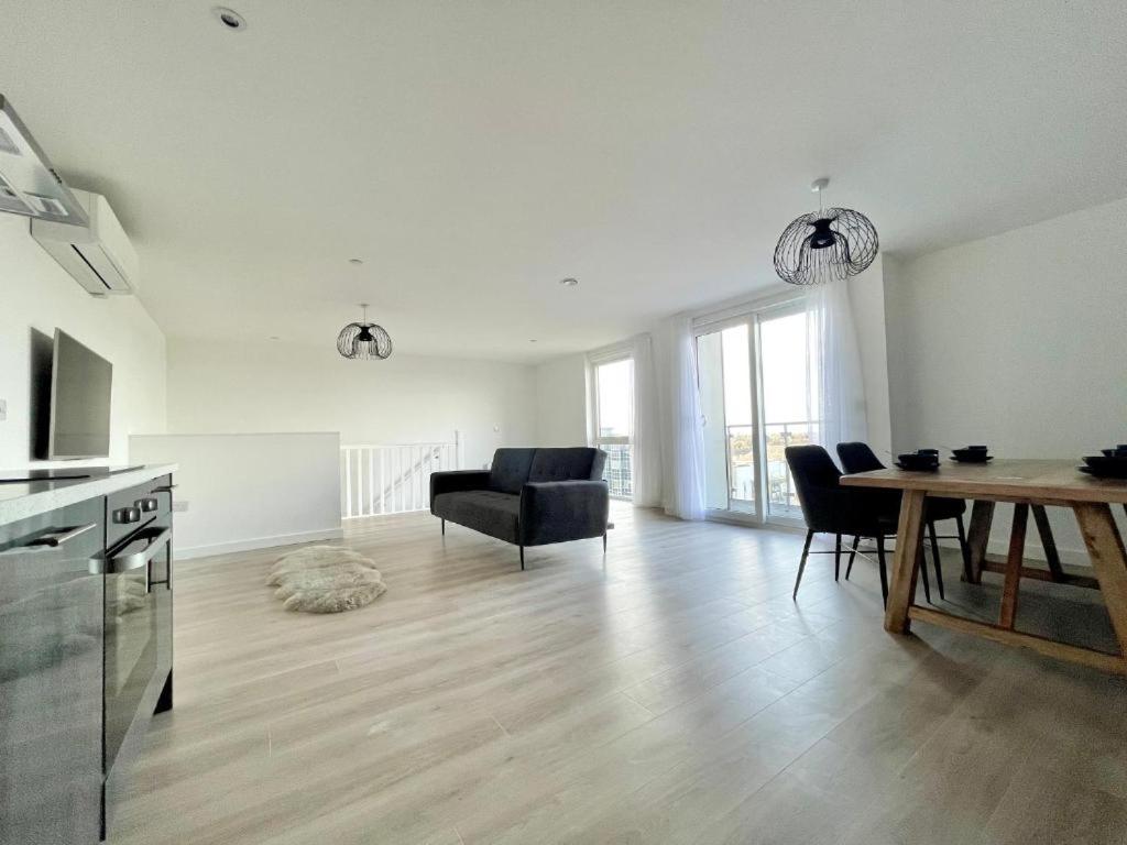 Bayard Plaza Penthouse Apartments Peterborough Eksteriør billede