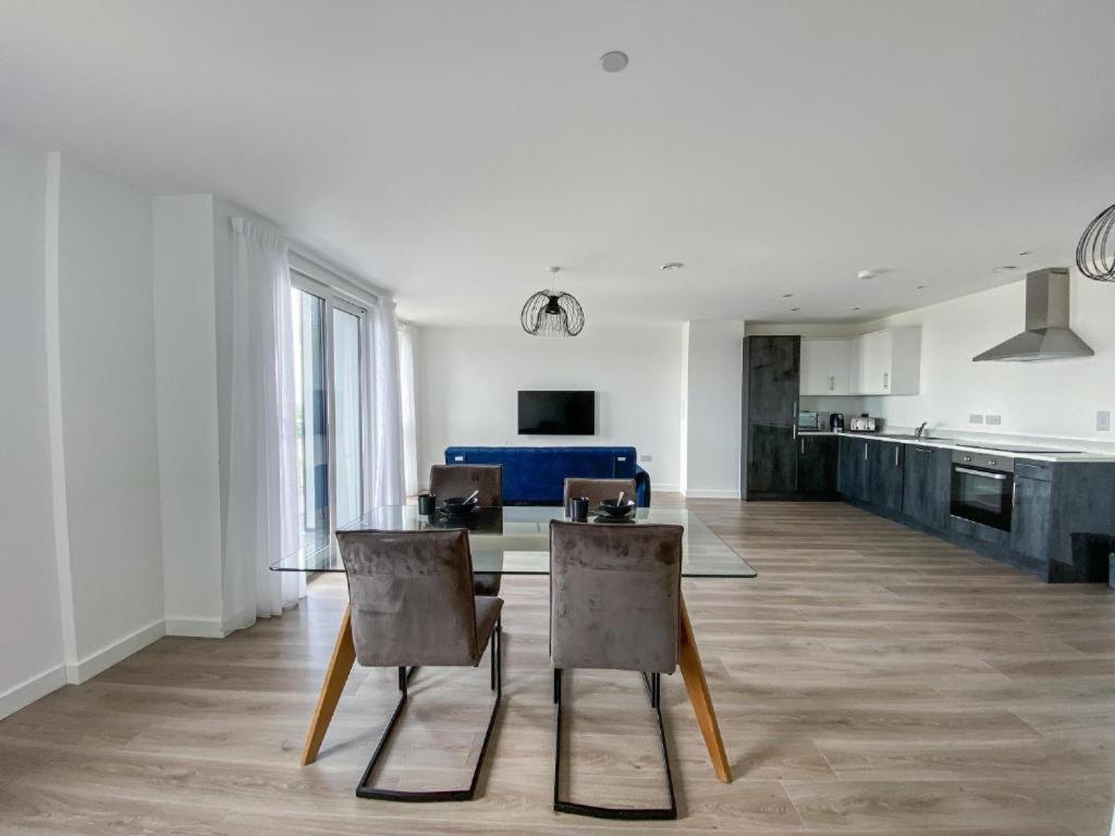 Bayard Plaza Penthouse Apartments Peterborough Eksteriør billede