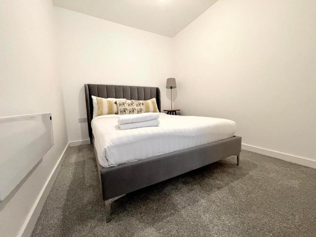 Bayard Plaza Penthouse Apartments Peterborough Eksteriør billede