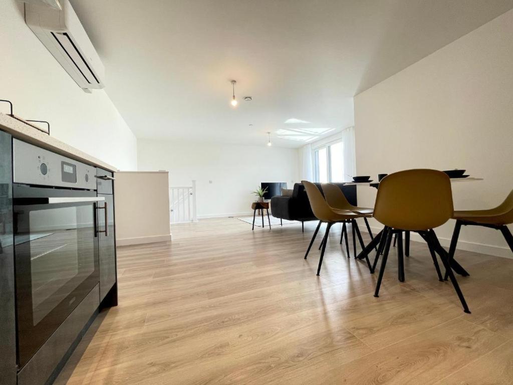 Bayard Plaza Penthouse Apartments Peterborough Eksteriør billede